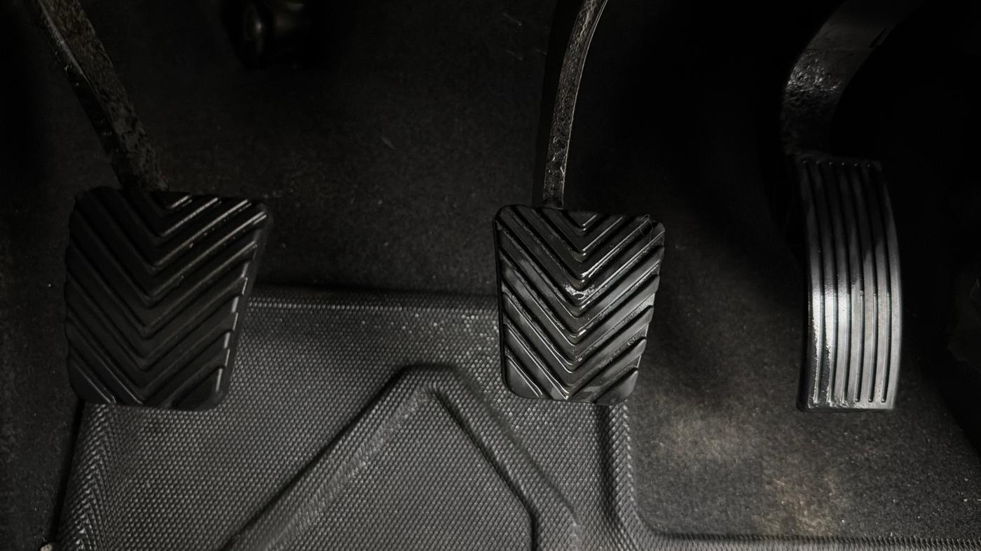 2025 Hyundai VENUE S 1.2, Petrol, Manual, 9,726 km, Pedals