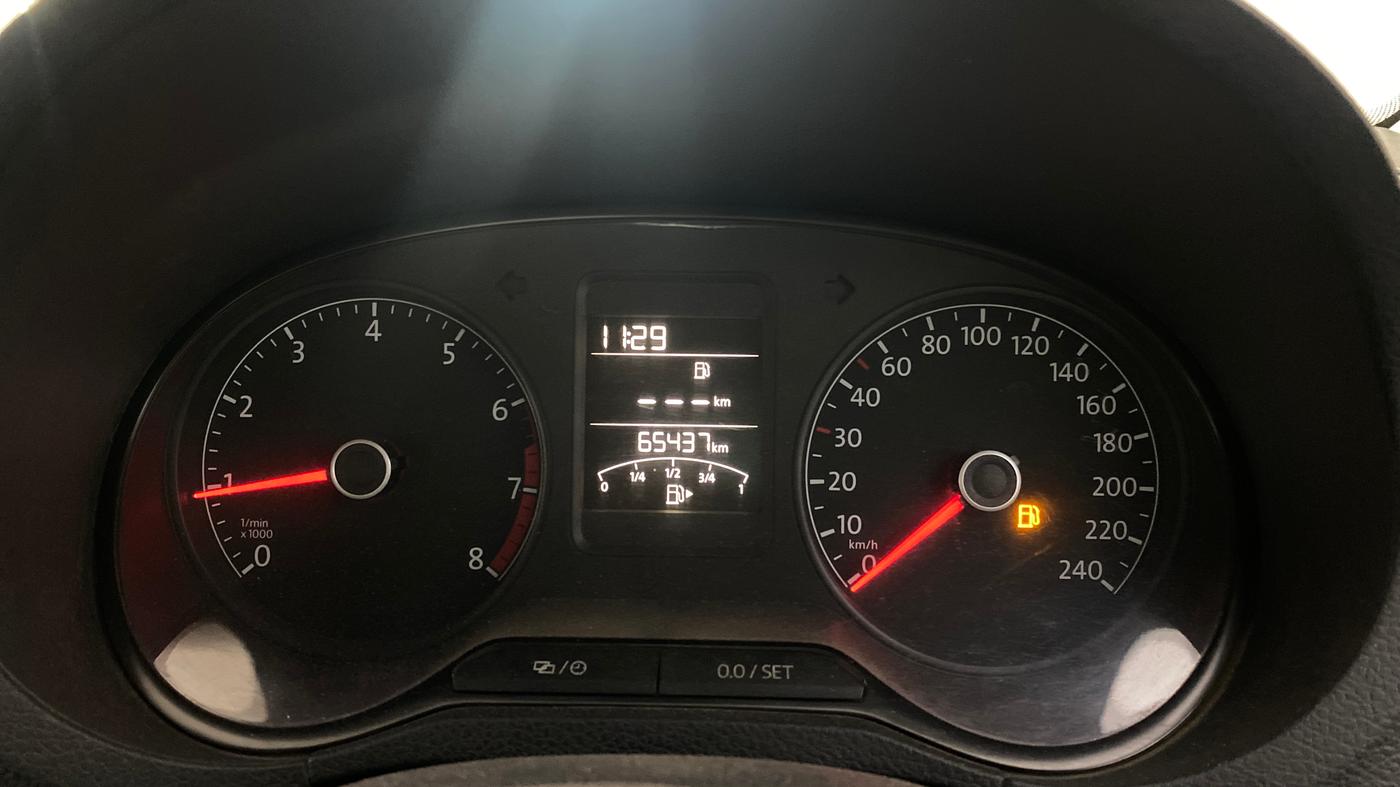 2015 Volkswagen Polo HIGHLINE1.2L, Petrol, Manual, 65,437 km, Odometer Image