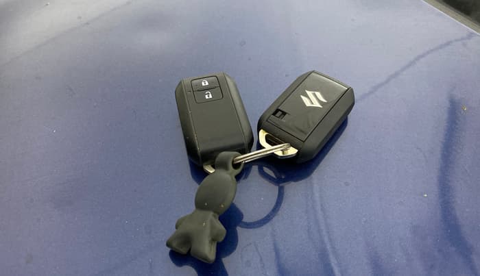 2019 Maruti Baleno ZETA PETROL 1.2, Petrol, Manual, 49,232 km, Key Close Up