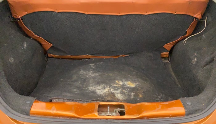 2018 Datsun Go T (O), Petrol, Manual, 60,853 km, Boot Inside