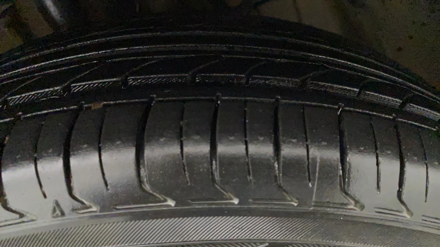 2018 Tata Tiago XZ PETROL, Petrol, Manual, 59,607 km, Left Front Tyre Tread