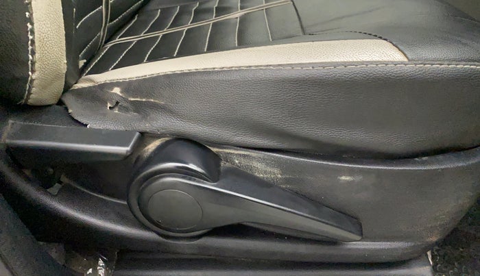 2018 Tata Tiago XZ PETROL, Petrol, Manual, 59,607 km, Driver Side Adjustment Panel