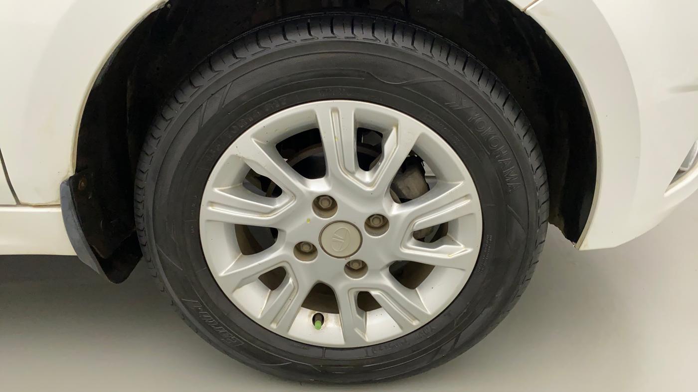 2018 Tata Tiago XZ PETROL, Petrol, Manual, 59,607 km, Right Front Wheel