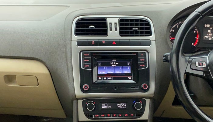 2017 Volkswagen Vento HIGHLINE PETROL AT, Petrol, Automatic, 41,050 km, Air Conditioner