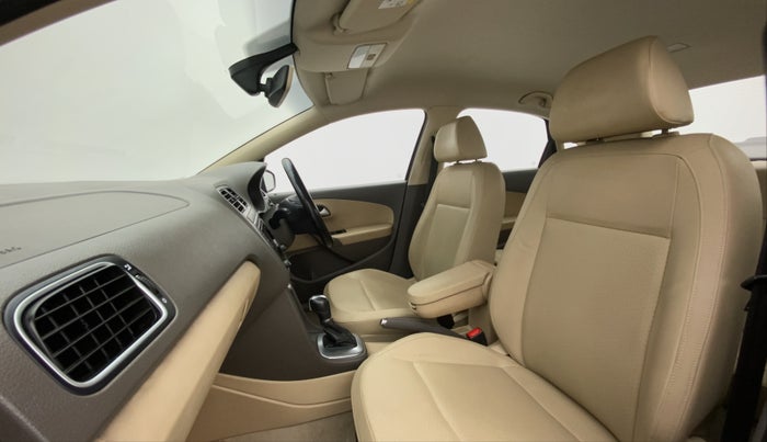 2017 Volkswagen Vento HIGHLINE PETROL AT, Petrol, Automatic, 41,050 km, Right Side Front Door Cabin