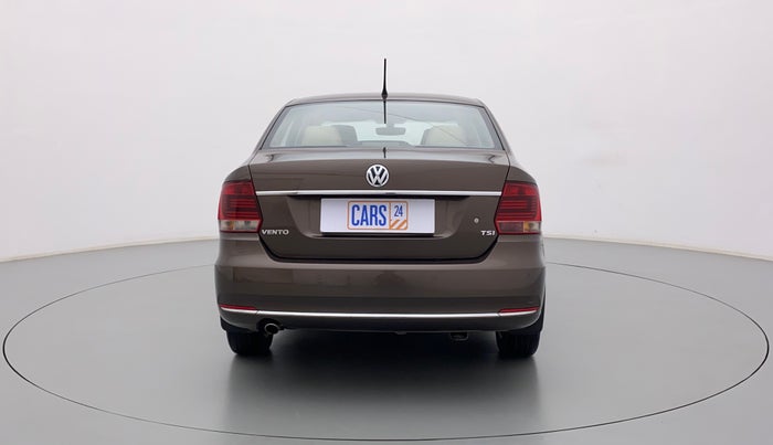 2017 Volkswagen Vento HIGHLINE PETROL AT, Petrol, Automatic, 41,050 km, Back/Rear