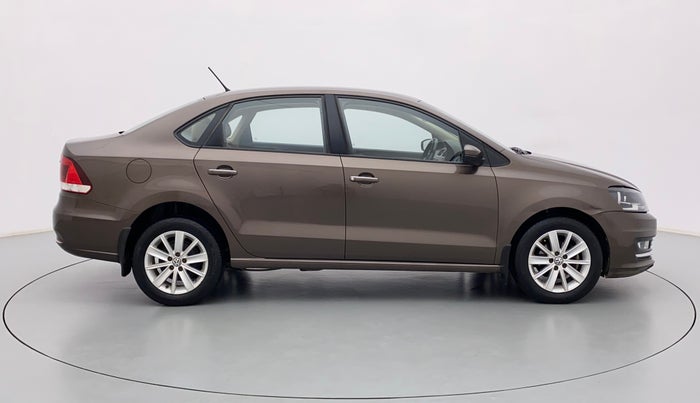 2017 Volkswagen Vento HIGHLINE PETROL AT, Petrol, Automatic, 41,050 km, Right Side View