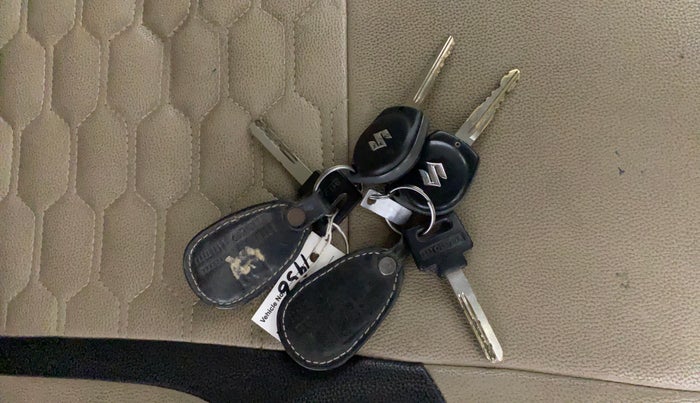 2016 Maruti Swift Dzire VXI, Petrol, Manual, 75,701 km, Key Close Up