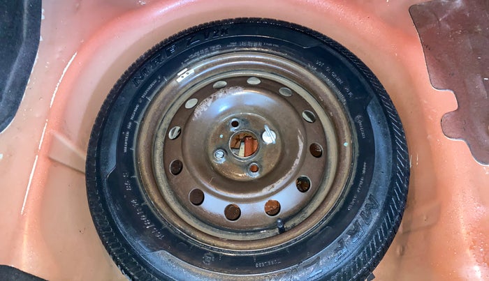 2016 Maruti Swift Dzire VXI, Petrol, Manual, 75,701 km, Spare Tyre