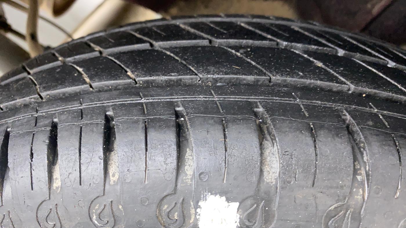 2019 Renault Kwid 1.0 RXT Opt, Petrol, Manual, 24,798 km, Left Rear Tyre Tread