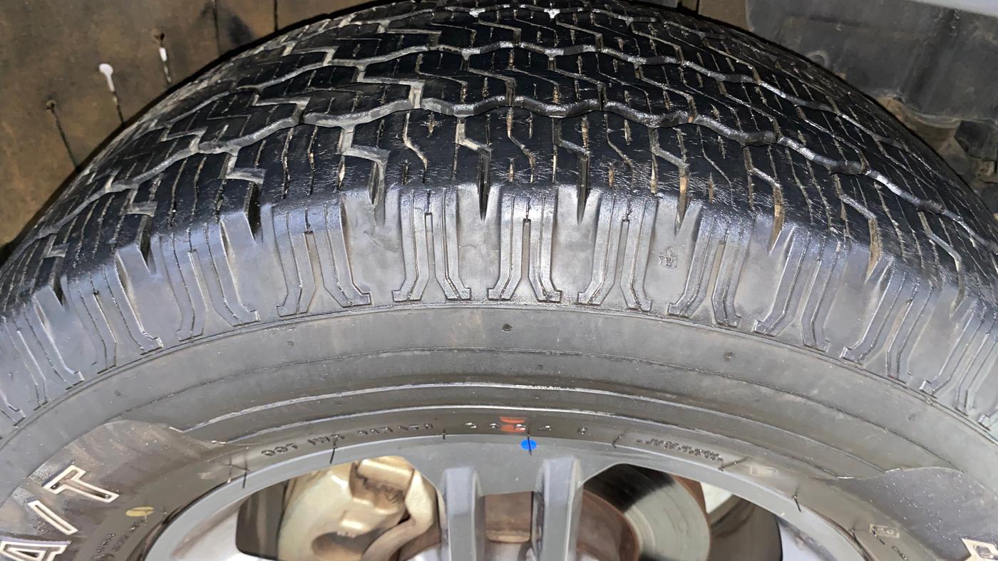 2024 Mahindra Thar LX D HT 2WD MT, Diesel, Manual, 22,214 km, Right Front Tyre Tread