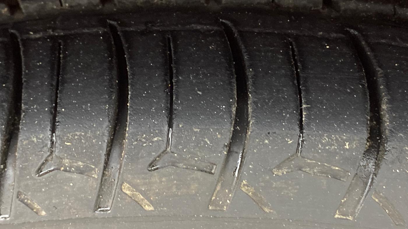 2016 Honda Jazz 1.2L I-VTEC V AT, Petrol, Automatic, 85,226 km, Right Front Tyre Tread