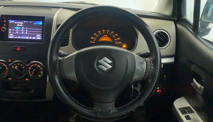 2014 Maruti Wagon R 1.0 LXI CNG, CNG, Manual, 99,831 km, Steering Wheel Close Up