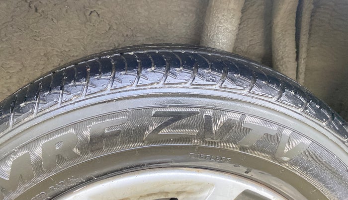 2014 Maruti Celerio VXI CNG, CNG, Manual, 98,947 km, Left Rear Tyre Tread