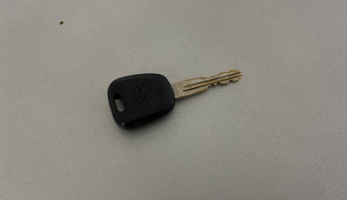 2014 Maruti Celerio VXI CNG, CNG, Manual, 98,947 km, Key Close Up