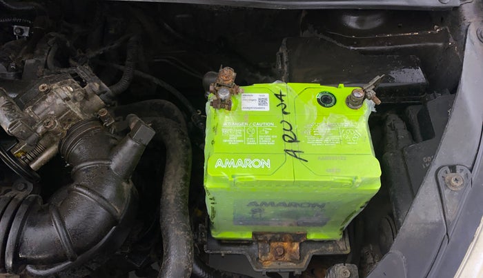 2013 Hyundai i10 SPORTZ 1.1, Petrol, Manual, 46,333 km, Engine View - Left