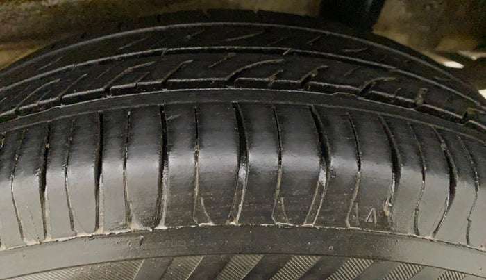 2019 Maruti New Wagon-R ZXI 1.2, Petrol, Manual, 59,301 km, Right Front Tyre Tread