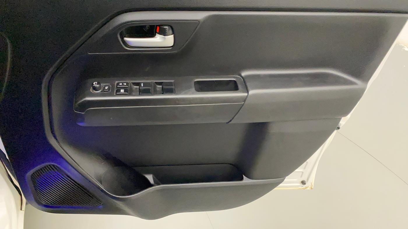 2019 Maruti New Wagon-R ZXI 1.2, Petrol, Manual, 59,301 km, Driver Side Door Panels Control