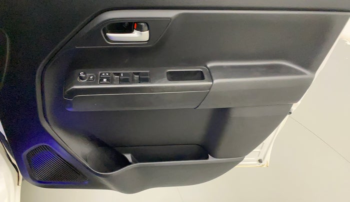 2019 Maruti New Wagon-R ZXI 1.2, Petrol, Manual, 59,301 km, Driver Side Door Panels Control