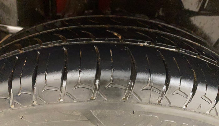 2019 Maruti Swift ZXI PLUS AMT, Petrol, Automatic, 1,48,473 km, Right Rear Tyre Tread