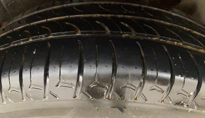 2019 Maruti Swift ZXI PLUS AMT, Petrol, Automatic, 1,48,473 km, Left Rear Tyre Tread