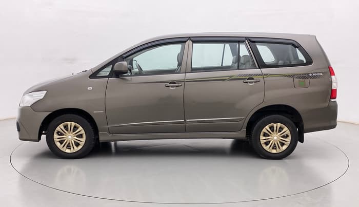 2014 Toyota Innova 2.5 GX 8 STR, Diesel, Manual, 92,263 km, Left Side