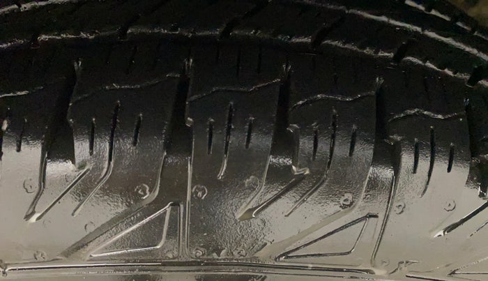 2023 Mahindra BOLERO NEO N10 R, Diesel, Manual, 9,734 km, Left Front Tyre Tread