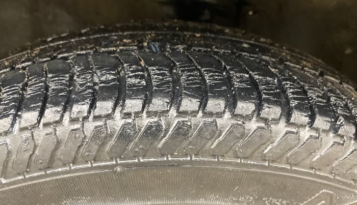 2018 Maruti Alto K10 VXI, Petrol, Manual, 21,259 km, Left Front Tyre Tread