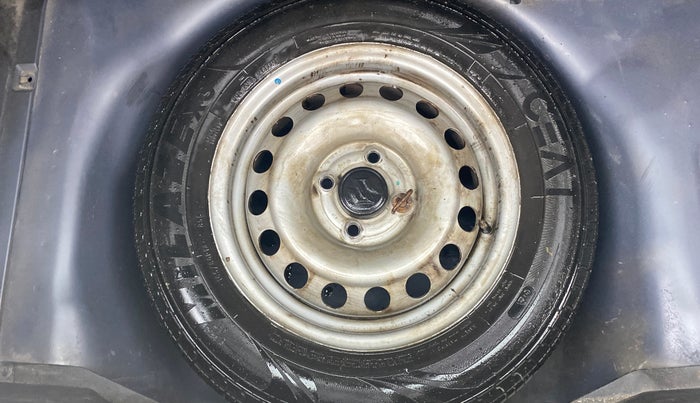 2017 Maruti Swift LXI (O), Petrol, Manual, 63,565 km, Spare Tyre