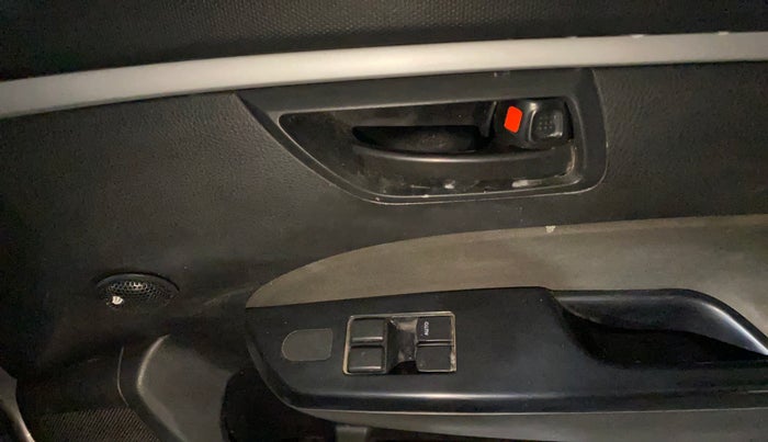 2016 Maruti Swift LXI (O), Petrol, Manual, 59,608 km, Driver Side Door Panels Control