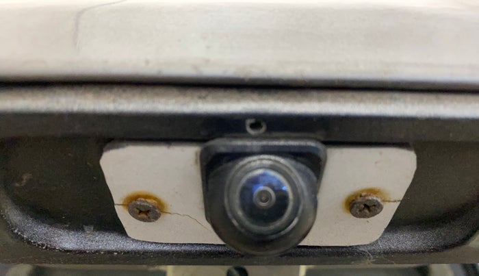 2016 Maruti Swift LXI (O), Petrol, Manual, 59,608 km, Parking Camera