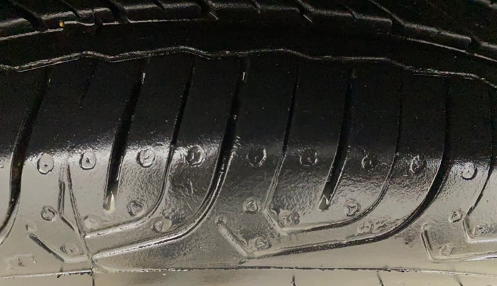 2017 Honda Jazz 1.2L I-VTEC V AT, Petrol, Automatic, 89,825 km, Right Front Tyre Tread