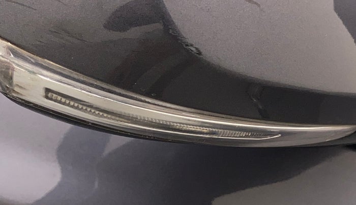 2016 Hyundai Grand i10 SPORTZ 1.2 KAPPA VTVT, Petrol, Manual, 1,14,586 km, Right rear-view mirror - Indicator light not working