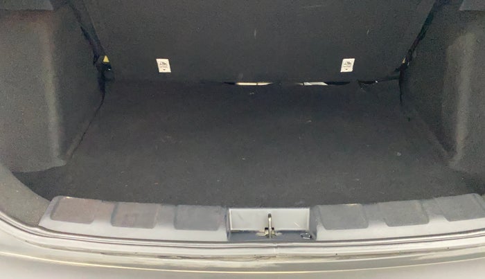 2022 Tata NEXON XZ PETROL, Petrol, Manual, 33,081 km, Boot Inside