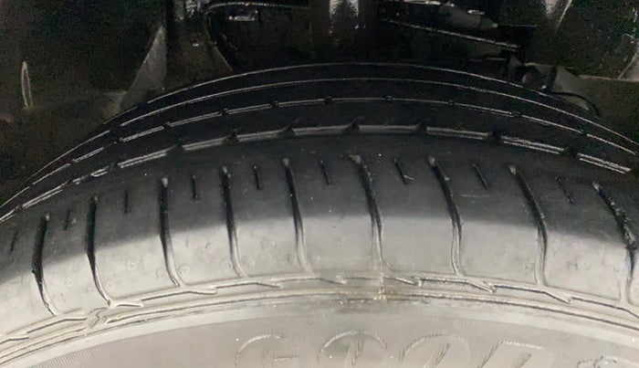 2022 Tata NEXON XZ PETROL, Petrol, Manual, 33,081 km, Right Front Tyre Tread