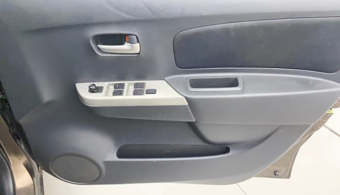 2012 Maruti Wagon R 1.0 VXI, Petrol, Manual, 51,010 km, Driver Side Door Panels Control