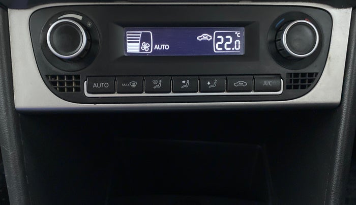 2015 Volkswagen Polo HIGHLINE1.2L PETROL, Petrol, Manual, 68,406 km, Automatic Climate Control