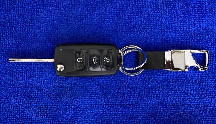 2015 Volkswagen Polo HIGHLINE1.2L PETROL, Petrol, Manual, 68,406 km, Key Close Up