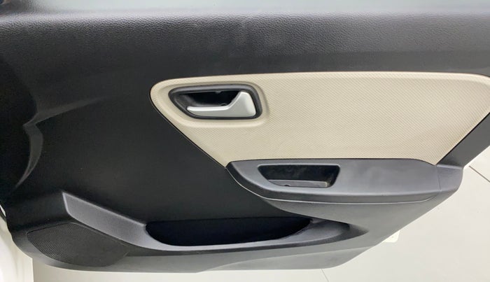 2020 Maruti Alto LXI O, Petrol, Manual, 46,438 km, Driver Side Door Panels Control