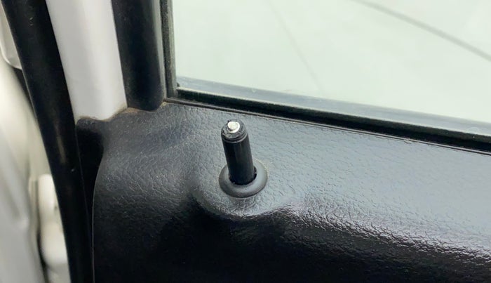 2020 Maruti Alto LXI O, Petrol, Manual, 46,438 km, Lock system - Door lock knob has minor damage