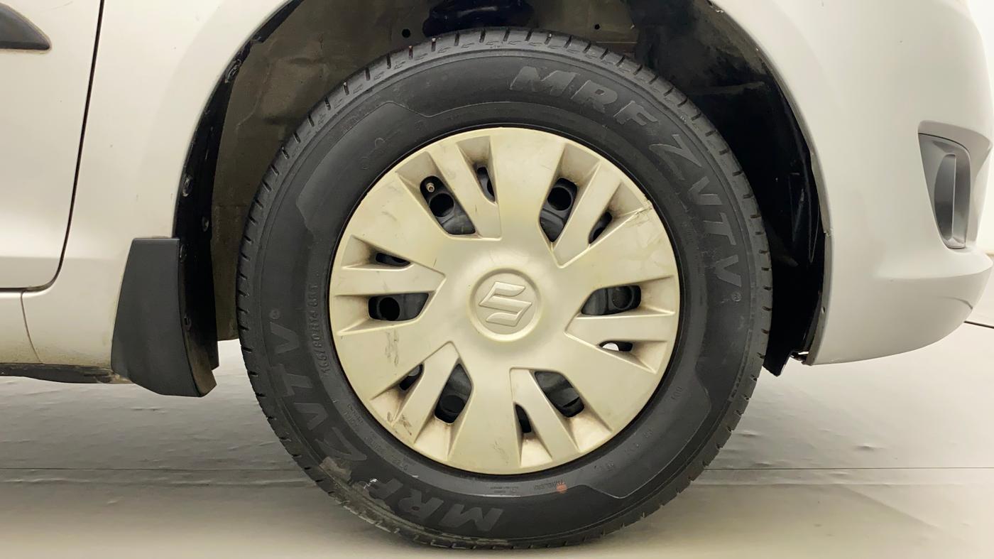 2012 Maruti Swift VXI, Petrol, Manual, 71,972 km, Right Front Wheel