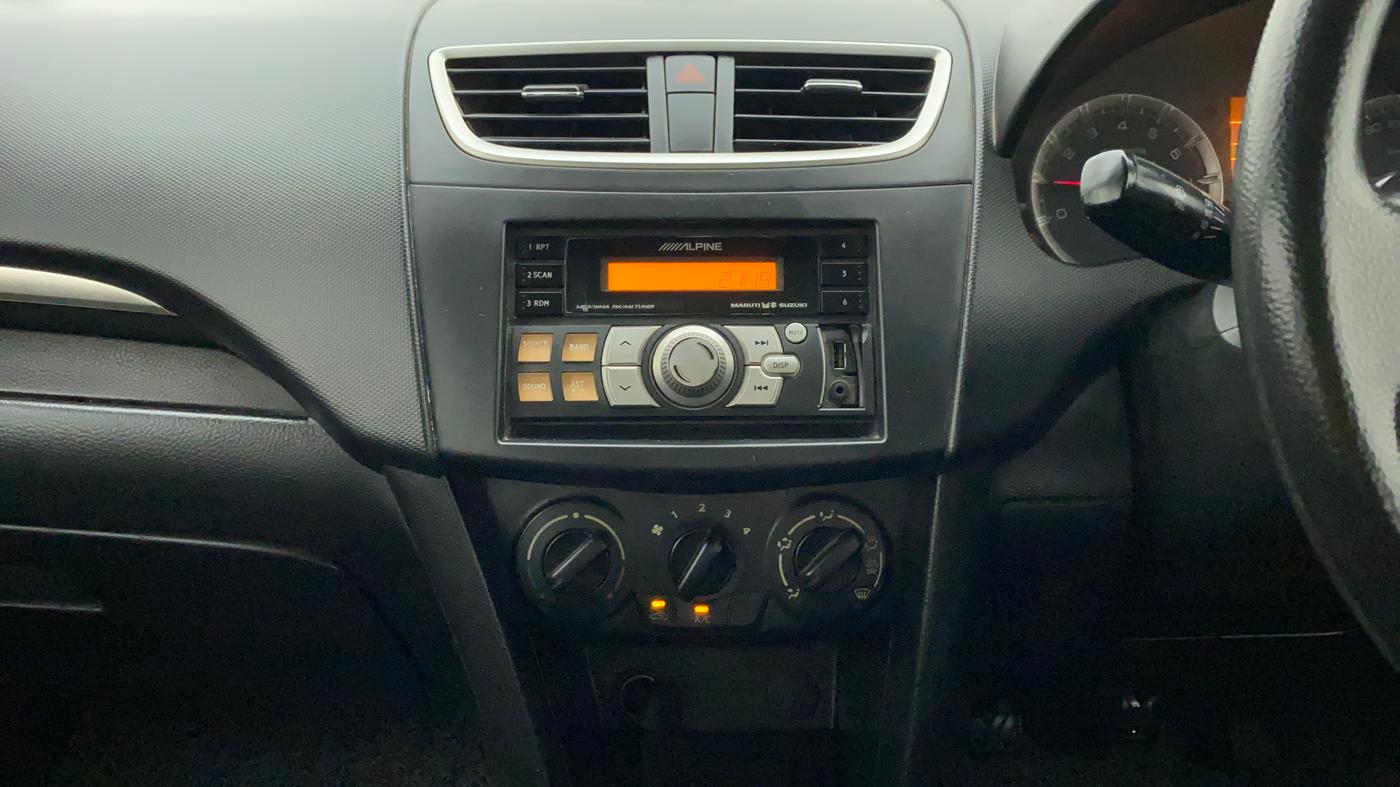 2012 Maruti Swift VXI, Petrol, Manual, 71,972 km, Air Conditioner
