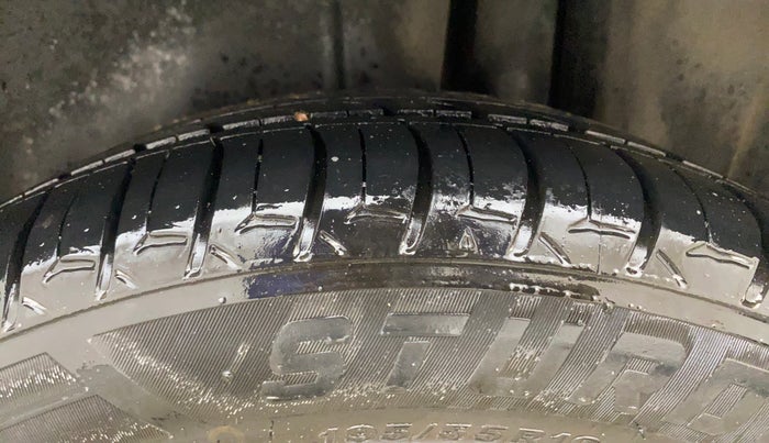 2018 Maruti Ciaz S 1.4 MT PETROL, Petrol, Manual, 40,821 km, Left Rear Tyre Tread