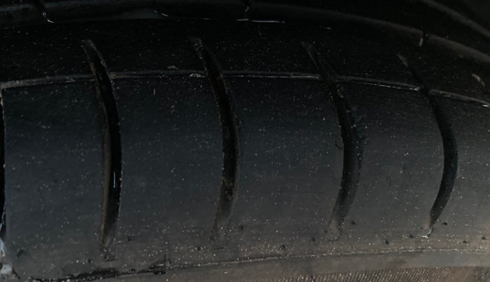 2020 Maruti New Wagon-R VXI 1.0 AMT, Petrol, Automatic, 65,974 km, Right Front Tyre Tread