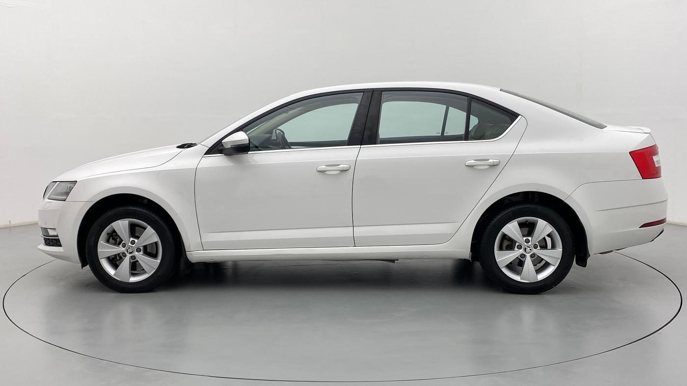 2017 Skoda Octavia 1.8 TSI STYLE AT, Petrol, Automatic, 49,573 km, Left Side