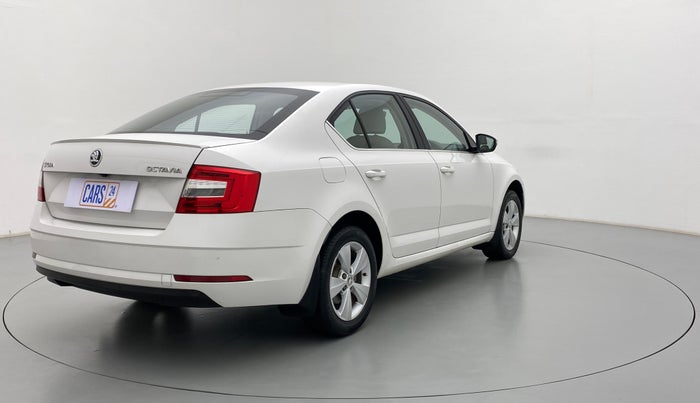 2017 Skoda Octavia 1.8 TSI STYLE AT, Petrol, Automatic, 49,573 km, Right Back Diagonal