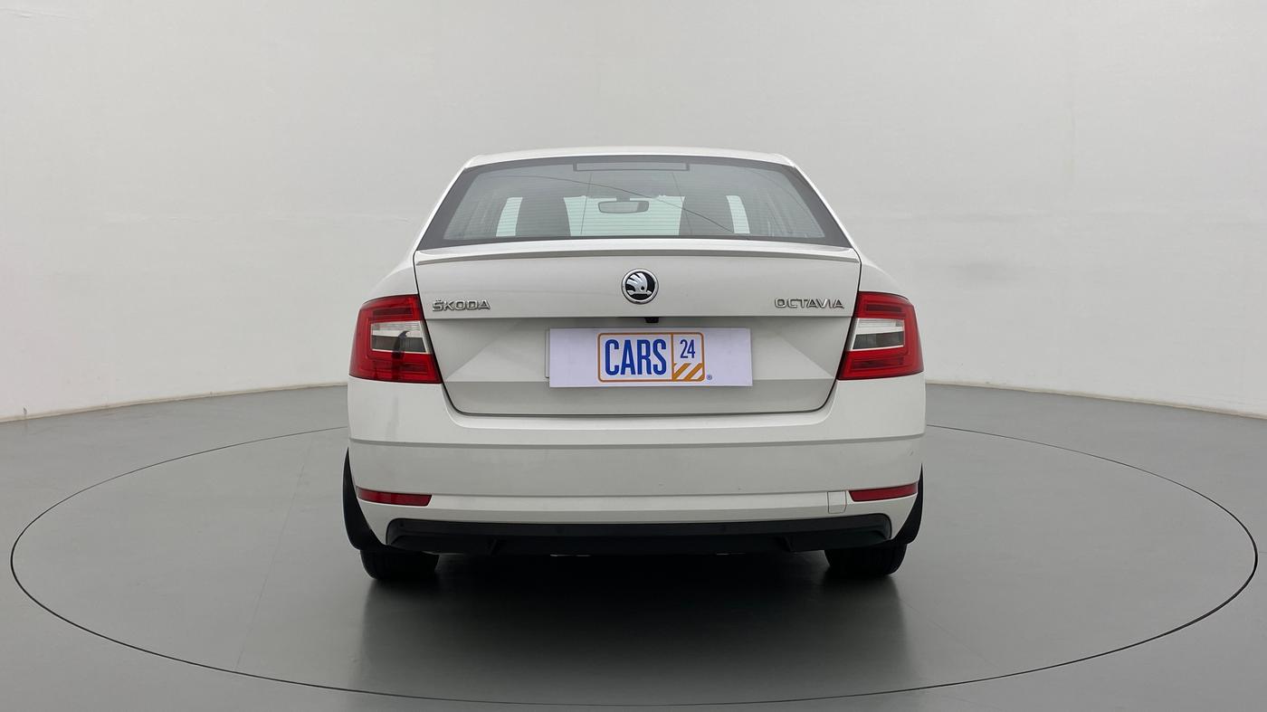 2017 Skoda Octavia 1.8 TSI STYLE AT, Petrol, Automatic, 49,573 km, Back/Rear