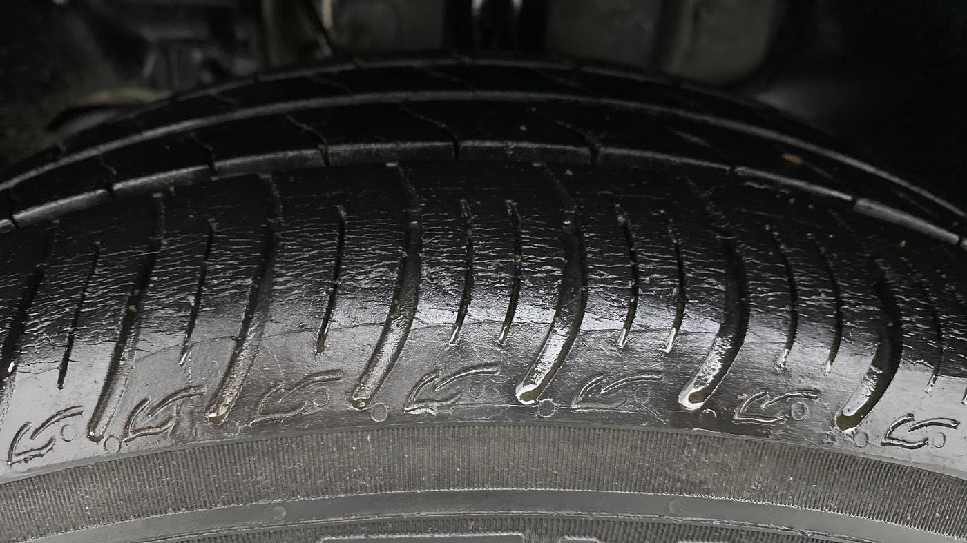 2019 Tata TIGOR XZ PETROL, Petrol, Manual, 44,446 km, Left Front Tyre Tread