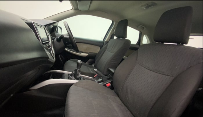 2016 Maruti Baleno ALPHA DIESEL 1.3, Diesel, Manual, 1,23,564 km, Right Side Front Door Cabin