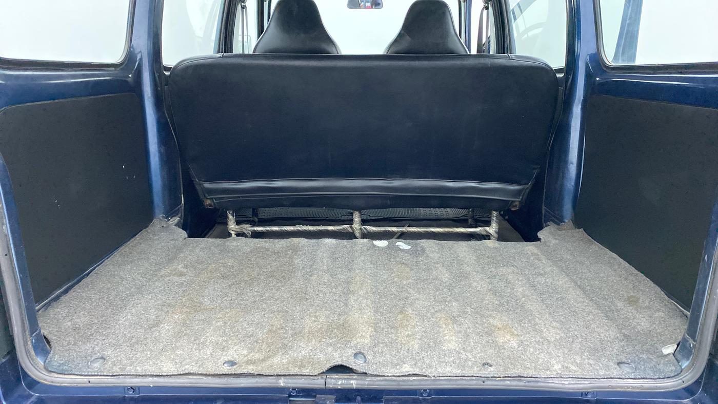 2015 Maruti Eeco 5 STR WITH AC PLUSHTR, Petrol, Manual, 81,165 km, Boot Inside